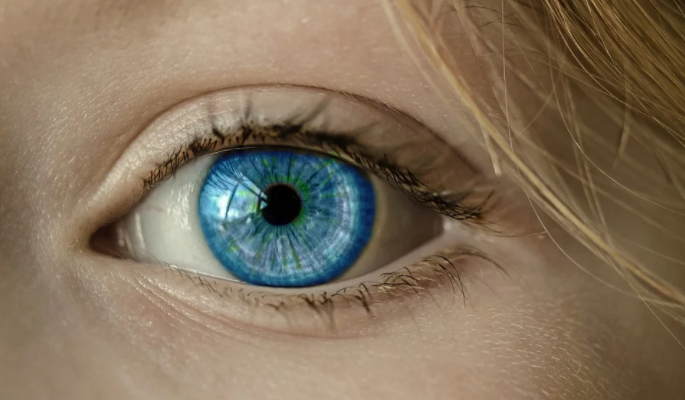 Eye Care Tips for Contact Lens Wearers
