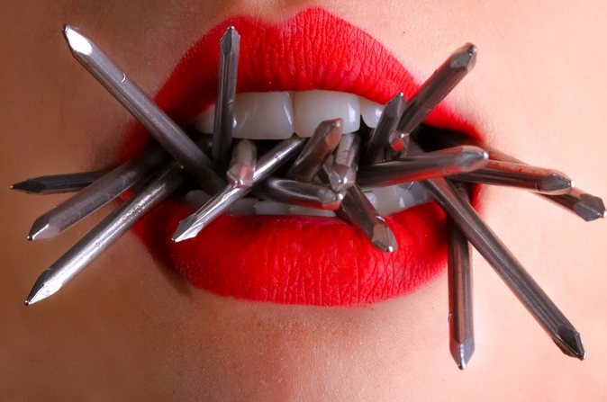 Four Signs That Your Oral Health Needs Attention